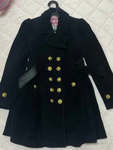 허니 번치 코트 HoneyBunch