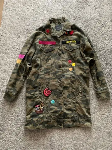 ZARA 카모플라쥬 밀리터리 자켓 블루종 비즈 와펜 자라 컬러풀