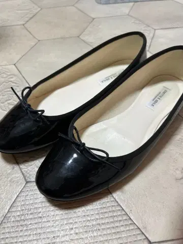 ODETTE E ODILE 블랙 플랫슈즈 24cm