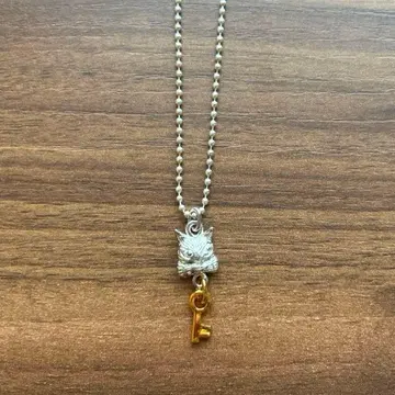 와치필드 다얀 목걸이 실버