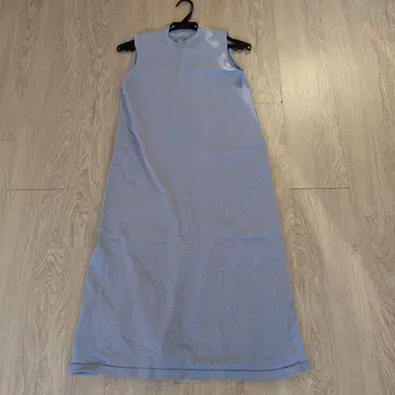 벌스데이 바쉬 슬리브리스 무릎 기장 원피스 그레이