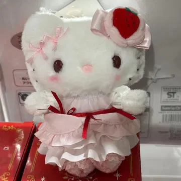 산리오 헬로키티 딸기 휘핑 케이크 마스코트 홀더 오늘 발송