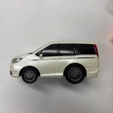 레어 도요타 Esquire 화이트 미니카