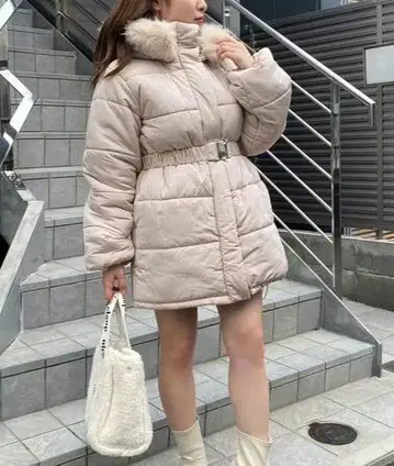 NICE CLAUP 퍼 부착 베이지 다운 자켓 미들 F