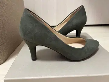 WAIKARU 스웨이드 힐 펌프스 22.0cm