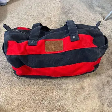 Abercrombie & Fitch 보스턴 백 중형 빨검