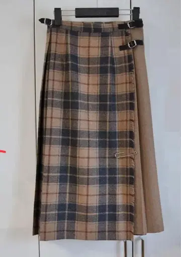 미사용 새상품 O'NEIL of DUBLIN 플리츠 랩스커트/핀 포함