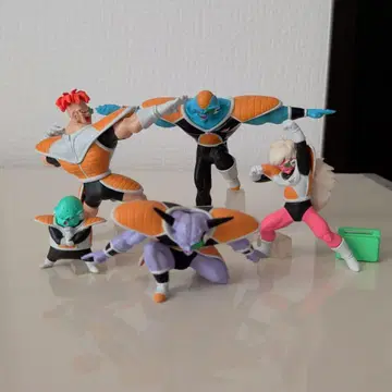 드래곤볼 Z HG 기뉴 특전대