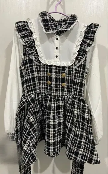 에이프런 리본 콤비네존