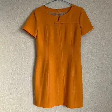 쿠레쥬 오렌지 무릎 기장 원피스 반팔 레트로