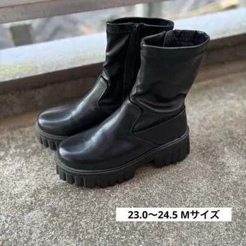 [ archives ] 통굽 블랙 부츠 사이드 지퍼 부착