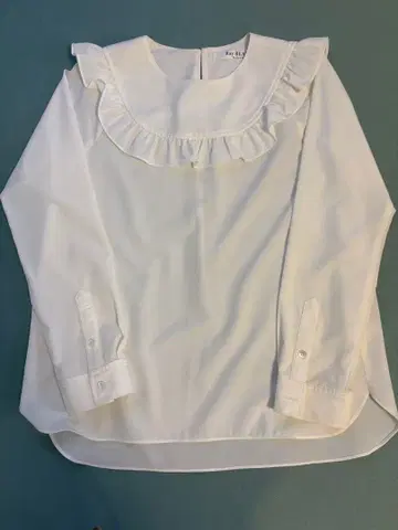 Ray BEAMS 프릴 장식 화이트 셔츠