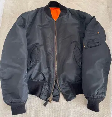 ALPHA MA-1 플라이트 재킷 블랙