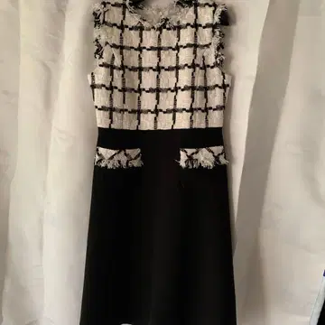 프리마쉘르 슬리브리스 트위드 원피스 M