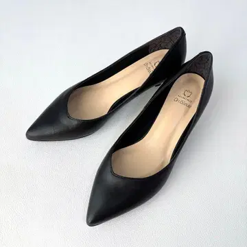 [ 미사용 ] HIMIKO 히미코 블랙 아몬드 토 펌프스 24.5