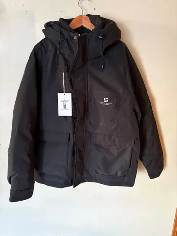 다운 자켓 블랙 MADE IN LONDON