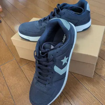 CONVERSE 네이비 스니커즈