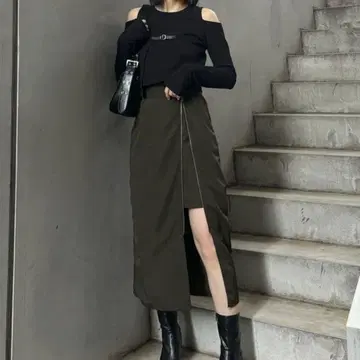 [ 새상품급 ] MURUA 무루아 멀티웨이 ZIP 내로우 스커트