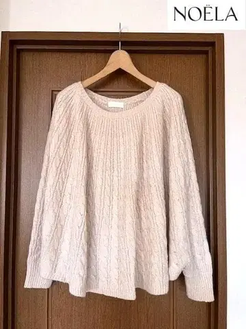 새상품급 노엘라 케이블 짜임 니트 판초