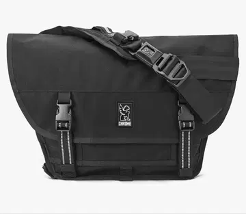 CHROME 블랙 메신저 백