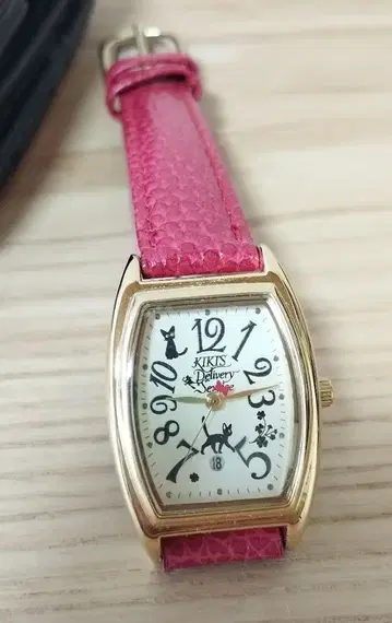 지브리 마녀 배달부 키키 토노형 손목시계 지지와 크리스마스 선물