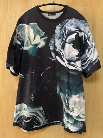 라드 뮤지션 빅 T BIG Tshirt 꽃무늬 LAD