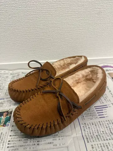 EMU 브라운 모카신