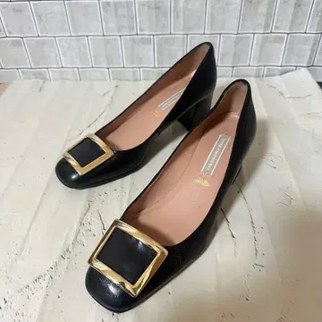 [ 현행 모델 ] INTER-CHAUSSURES 인터쇼슈르 골드 버클