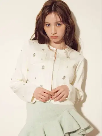 LILY BROWN 멀티 비쥬 노카라 니트 자켓