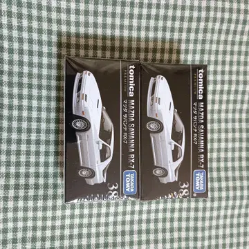 토미카 프리미엄 38 마쓰다 사반나 RX-7 2대 FC