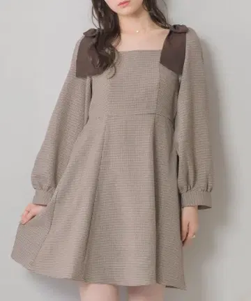 ems excite 어깨 리본 체크 원피스 브라운