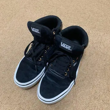 VANS 블랙 하이컷 스니커즈