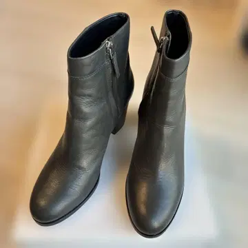 theory 띠어리 여성용 부츠