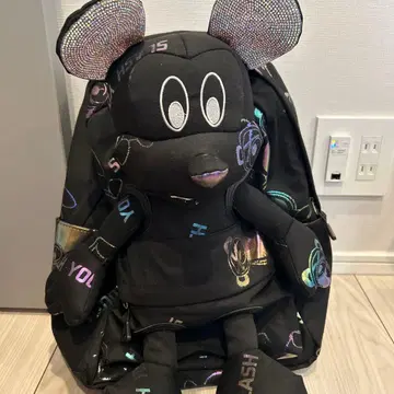반짝이는 귀가 귀여운 미키풍 봉제 인형 백팩 블랙