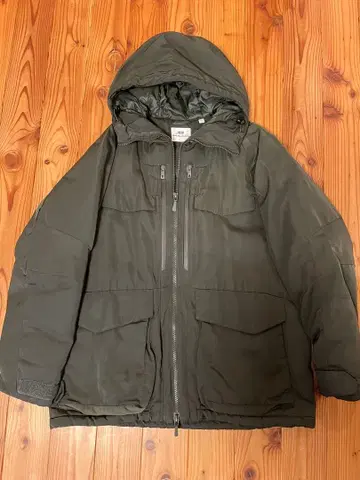 유니클로 whitemountaineering 다운 자켓 남성용 M