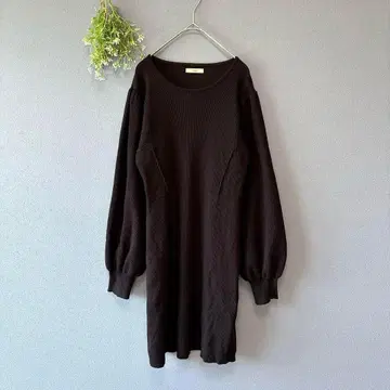 미스틱 [F] 고급 쿨 매끄러운 터치 볼륨 소매 리브 니트 미니 원피스