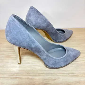 [새상품급] DIANA 스틸레토 스웨이드 하이힐 22.5 라메