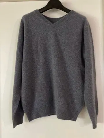 다나카 씨의 스웨터 C.VMN