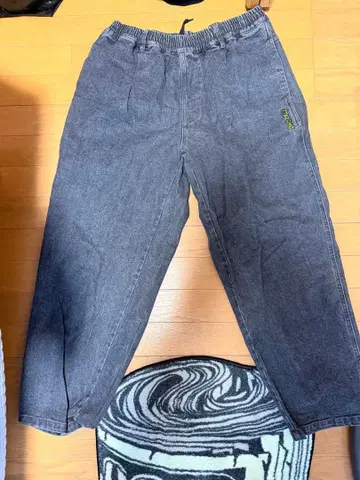 SANTA CRUZ 그레이 데님 팬츠