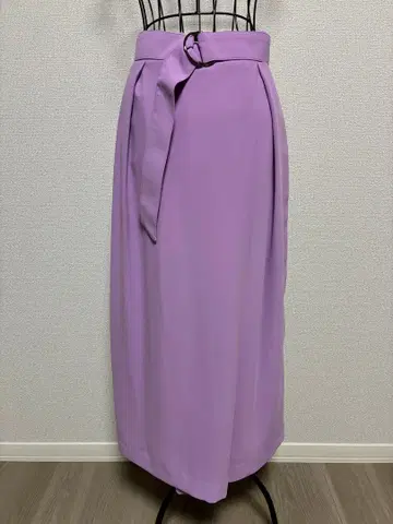 RADIATE / 벨트 부착 랩스커트