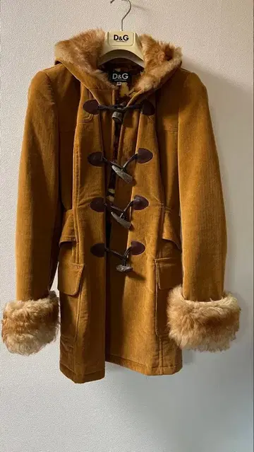 D&G 브라운 더플 코트