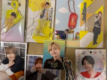 오카 유리의 아크릴 스탠드, 캔뱃지, 브로마이드, 스티커 세트