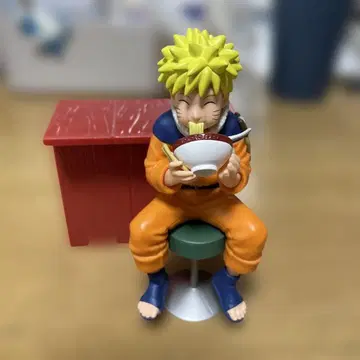 나루토 피규어 이치라쿠에서의 한때