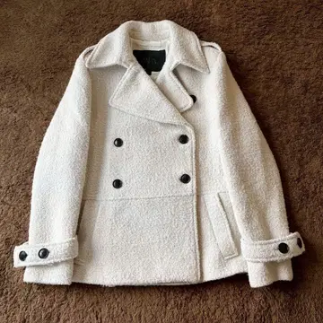 새상품급 ZARA 고급 라인 MANTECO 울 혼방 부클 코트 M 완판템