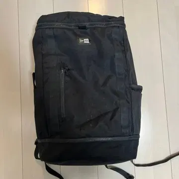 New Era 블랙 백팩