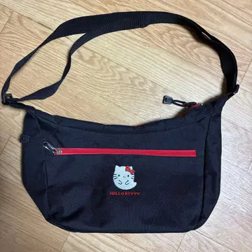 산리오 헬로키티 유령 숄더백