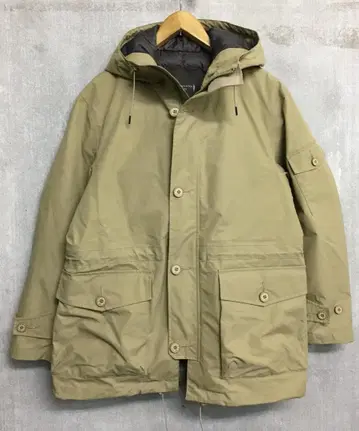 매킨토시 새상품급 베이지 계열 마운틴 자켓