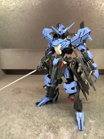 MG 1/100 건담 비달