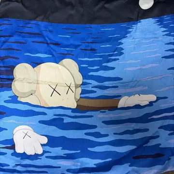 kaws tokyo first 손수건 씰