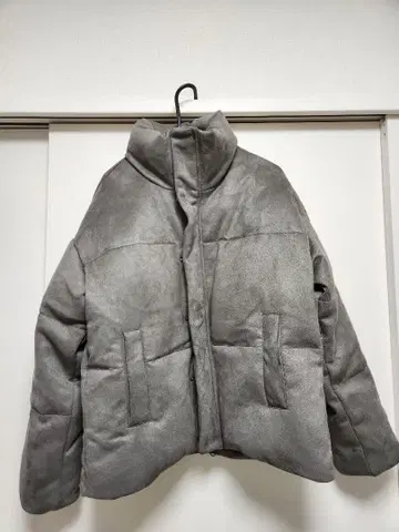 [ CLEL ] 볼륨 하이넥 숏 패딩 자켓 모카 스웨이드 S 사이즈